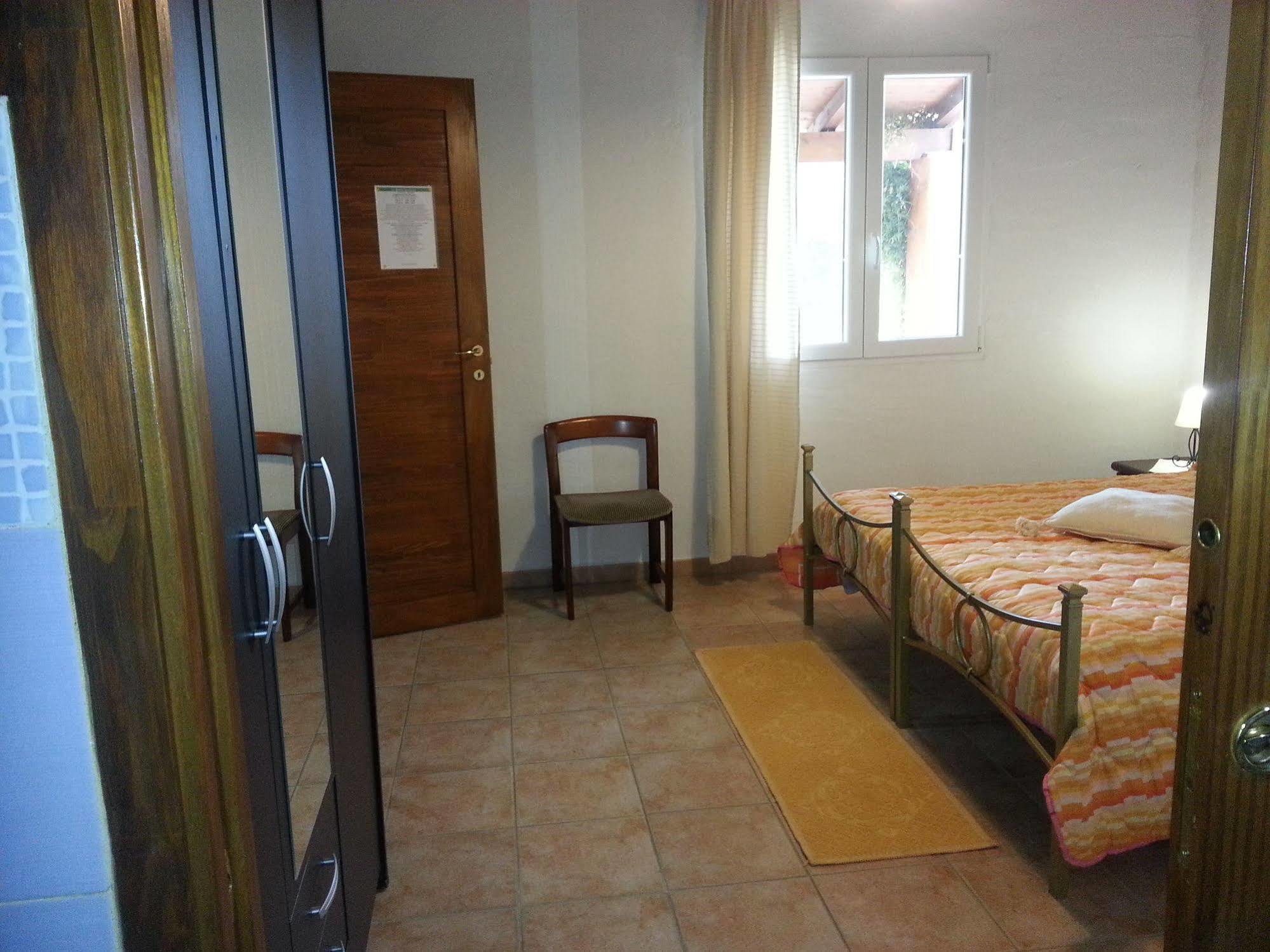 Agriturismo La Barca In Secca Ольмедо Экстерьер фото